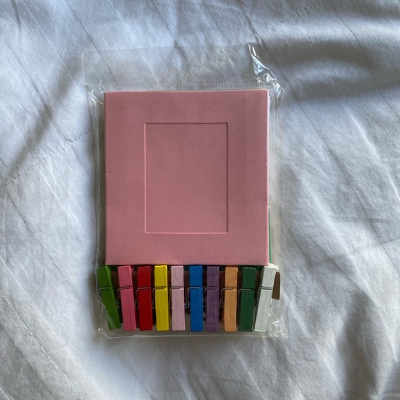 Sturdy Tiger Polaroid String & Clips Set with Polaroid Boarder Stickers - Picture 3 of 13